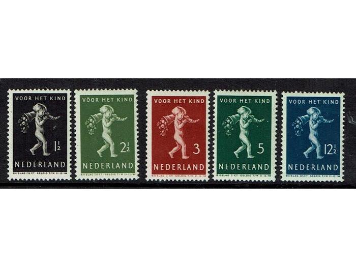 1939 kinderserie nr. 327/331